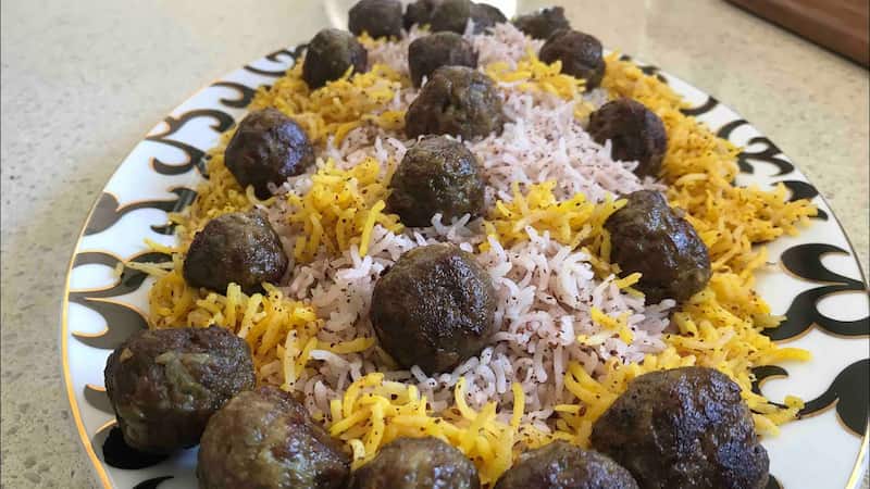 سماق پلو تهیه شده از سماق مرغوب ایرانی